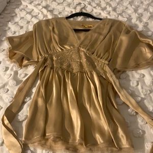 Size small beautiful blouse